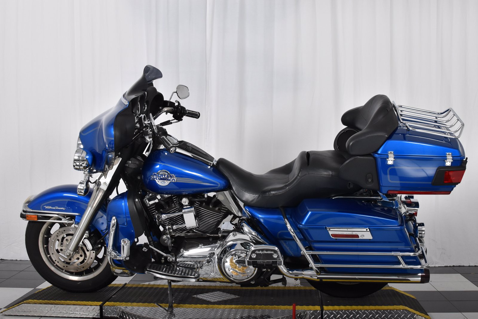 Pre-owned 2007 Harley-davidson Electra Glide Ultra Classic Flhtcu 