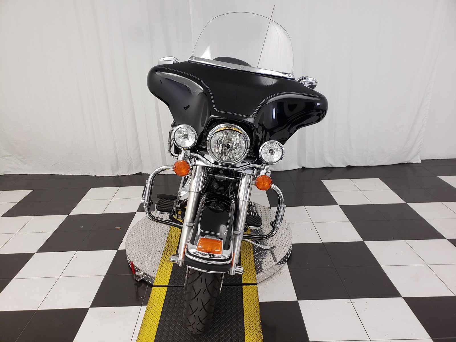 Pre-Owned 2013 Harley-Davidson Electra Glide Classic FLHTC Touring in ...