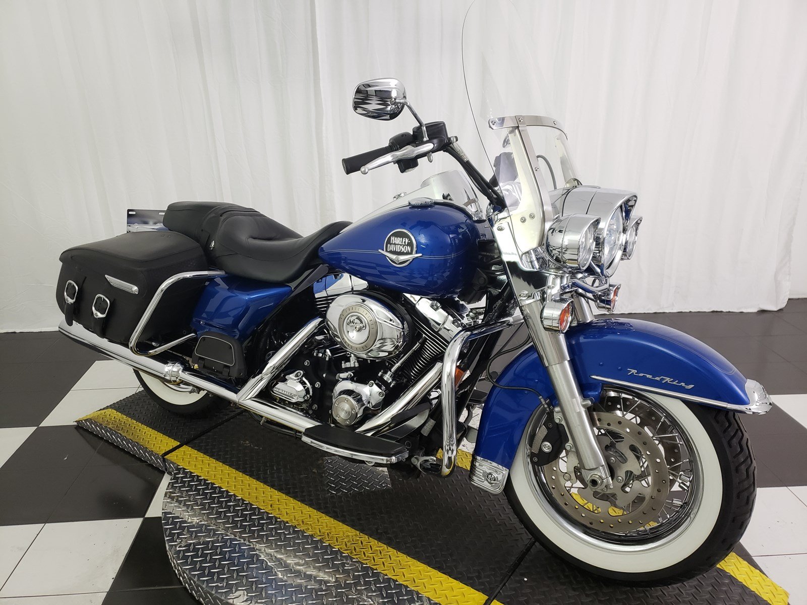 Pre-Owned 2008 Harley-Davidson Road King Classic FLHRC ...