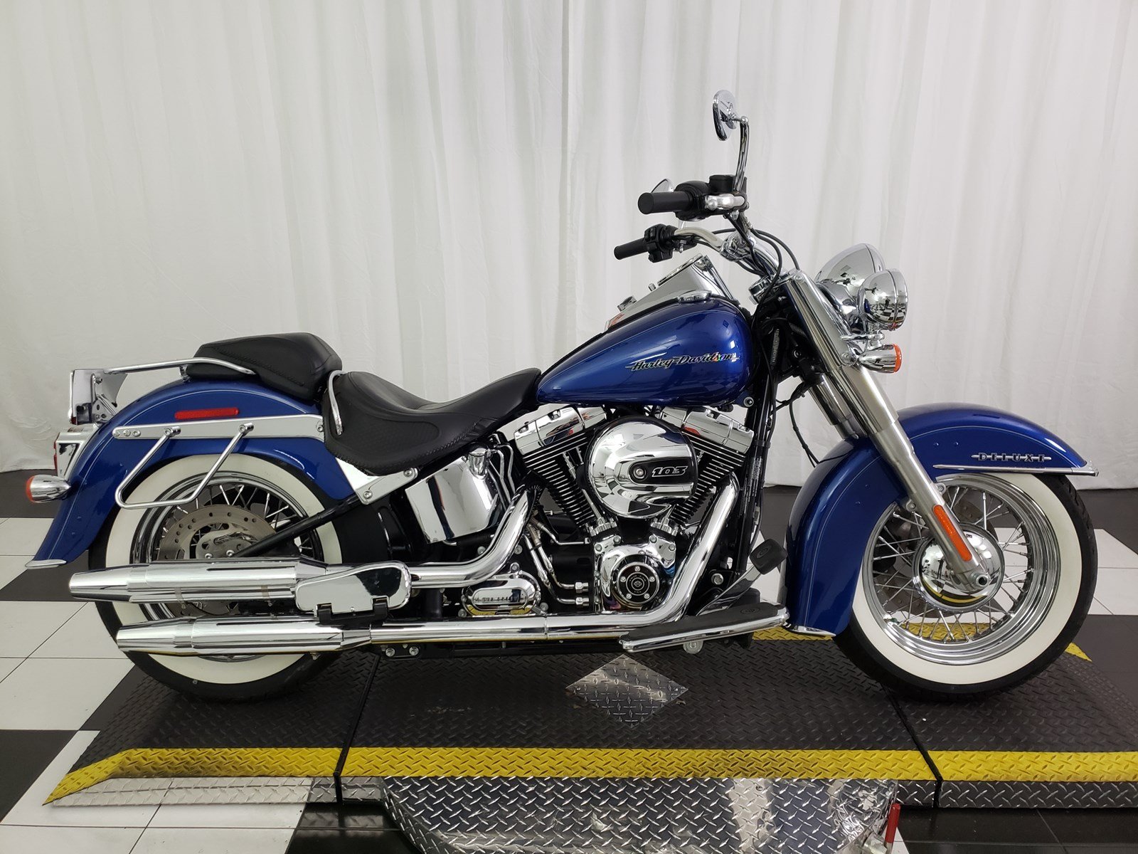 Pre-Owned 2017 Harley-Davidson Softail Deluxe FLSTN Softail in Mesa # ...