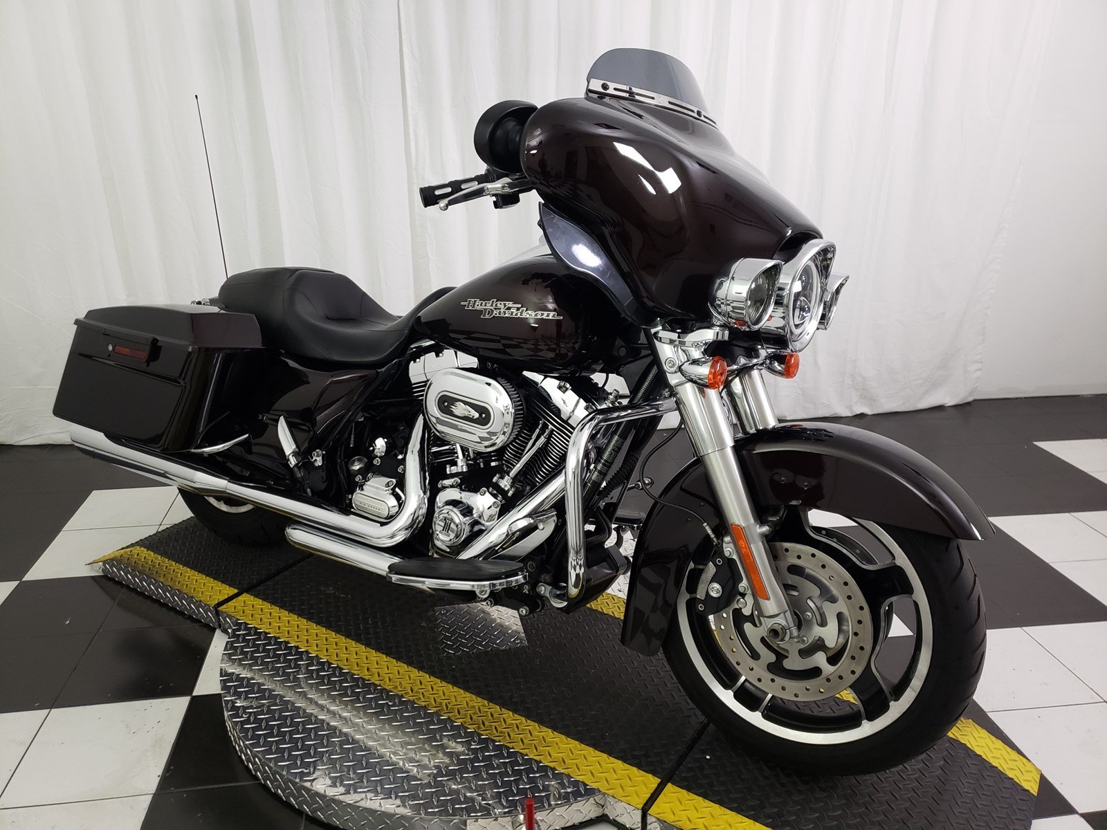 Pre-Owned 2011 Harley-Davidson Street Glide FLHX Touring in Mesa # ...