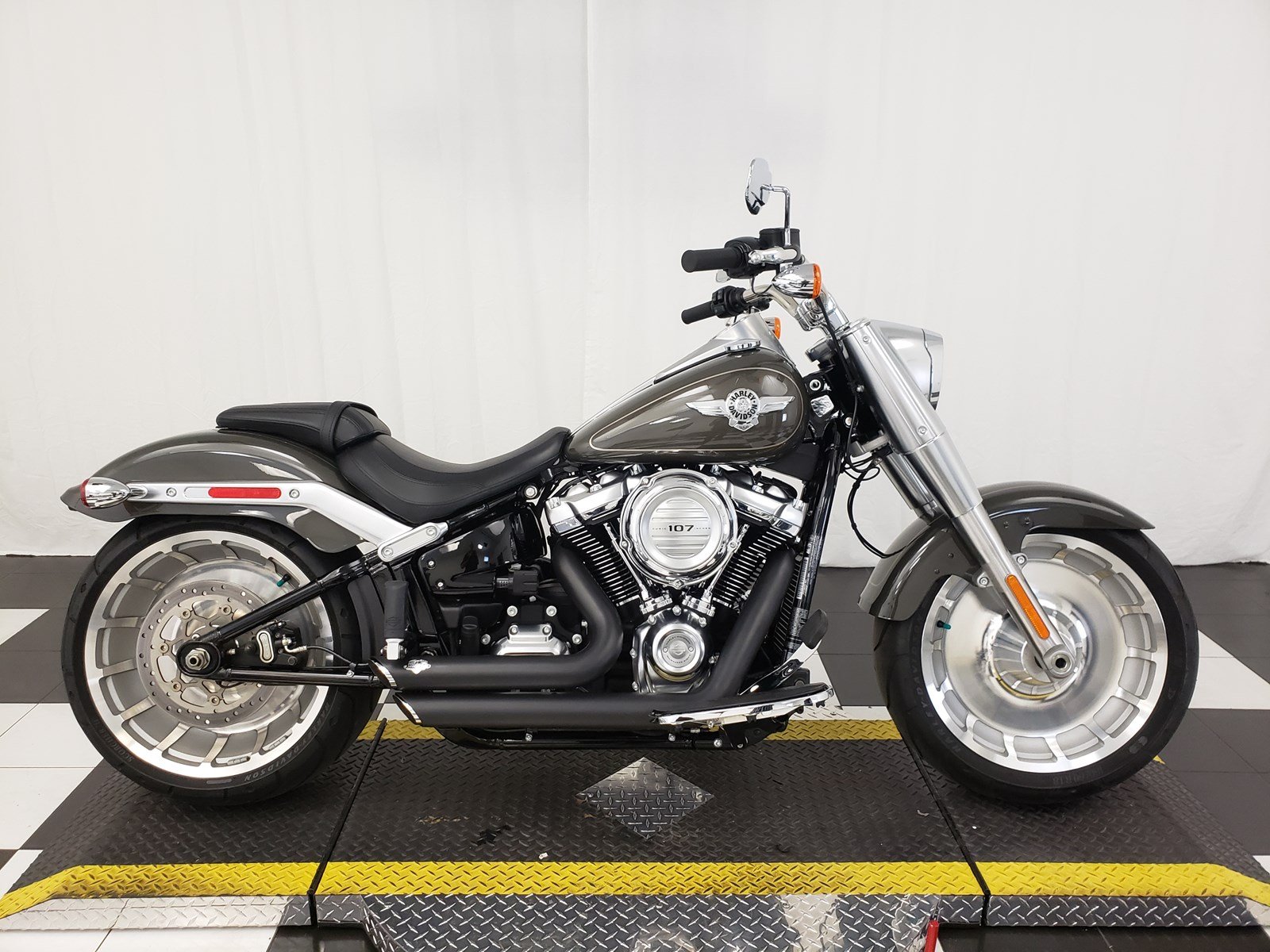 Pre Owned 2018 Harley Davidson Softail Fat Boy Flfb Softail In Mesa U022417 Desert Wind 2304