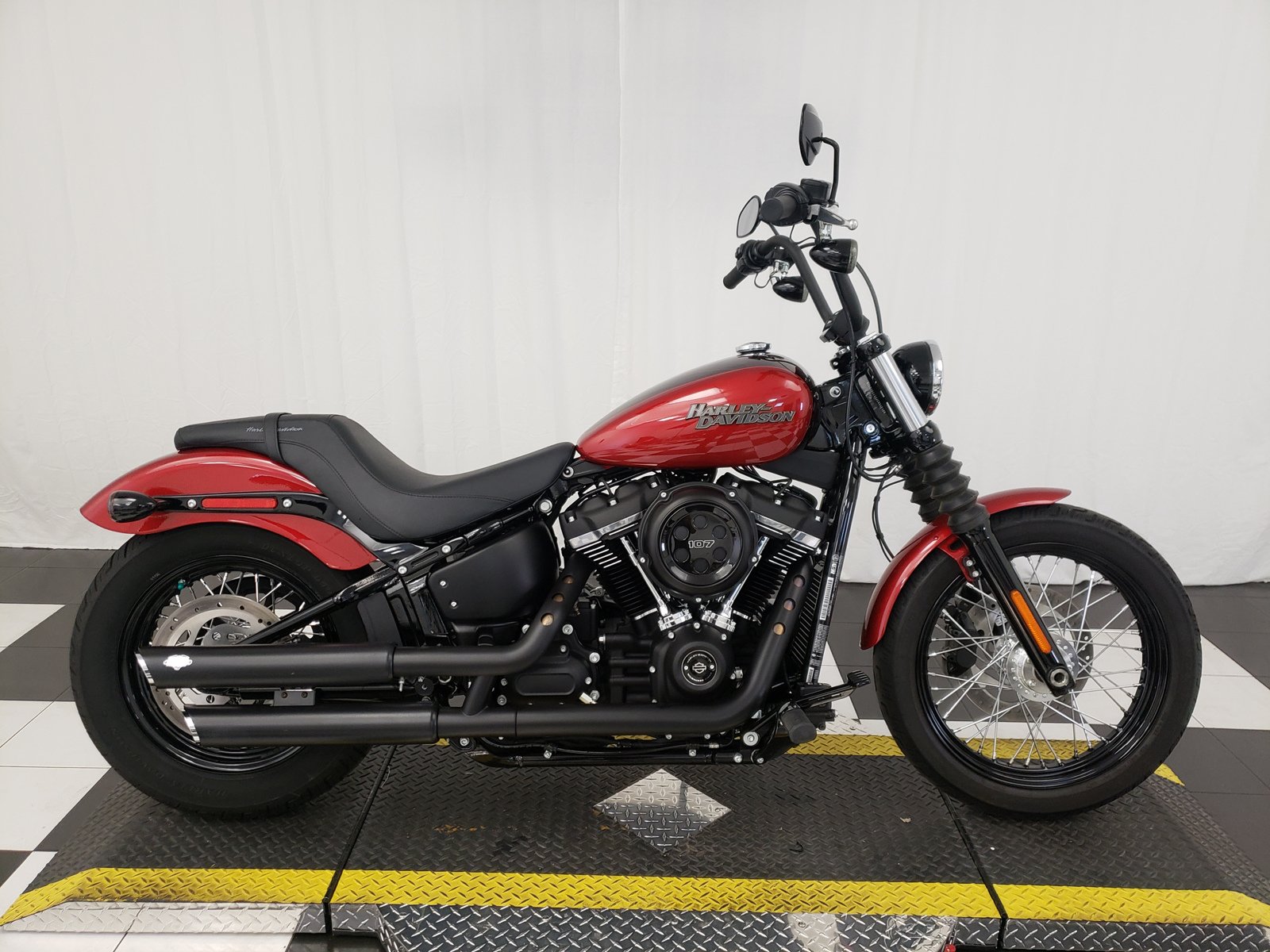 Pre-Owned 2018 Harley-Davidson Softail Street Bob FXBB ...