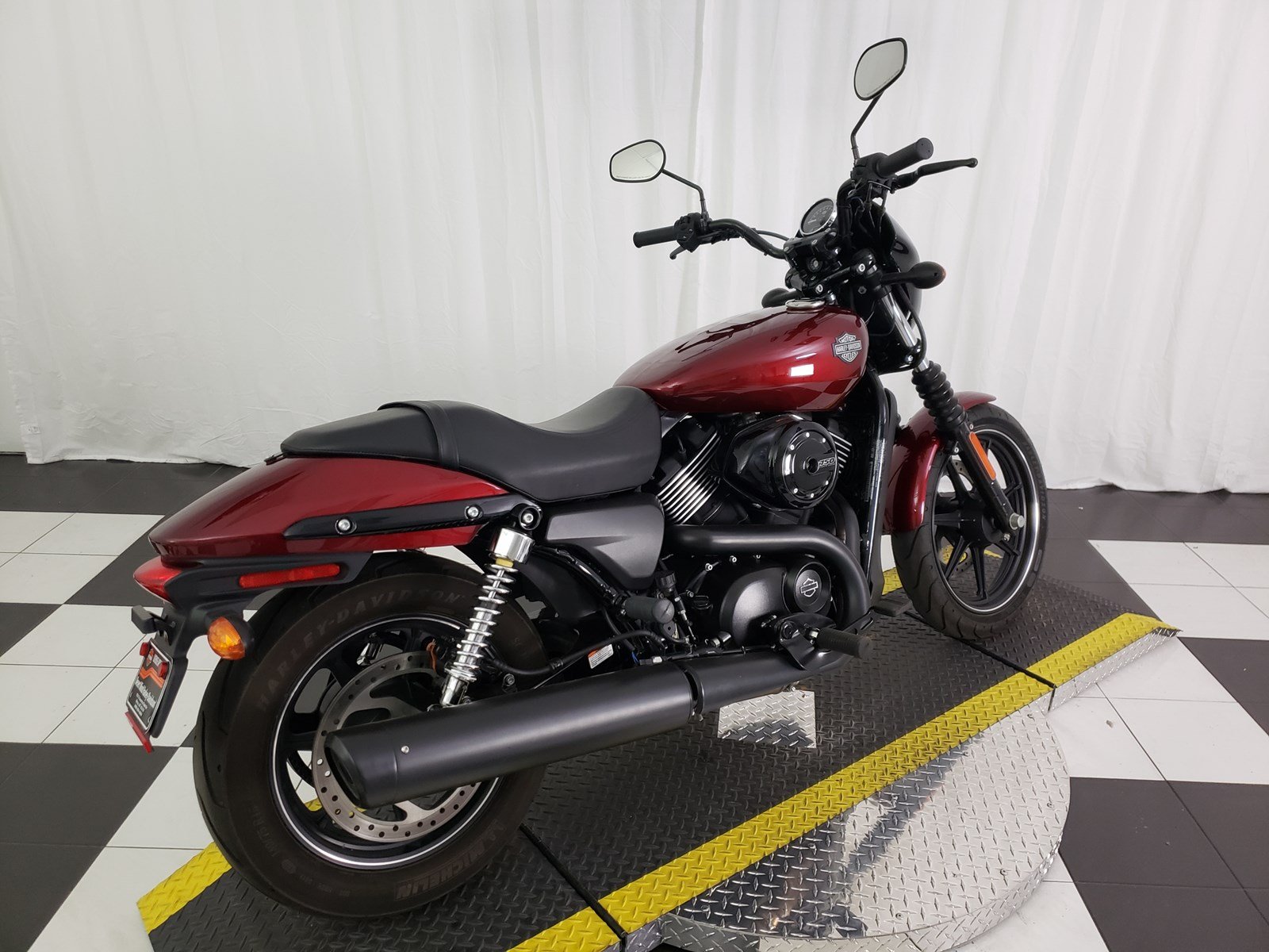 Pre-Owned 2016 Harley-Davidson Street 750 XG750 Street in Mesa #U504565 ...